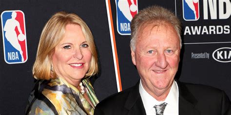 Feb 7, 2024 · On the other hand, her ex-beau, Larry Bird, is happily wedded to Dinah Mattingly. They married on 30 September 1989 13 years of his divorce from his first wife. With his second wife Mattingly, Brid adopted two children: daughter Mariah Bird and son Connor Bird. Relationship Between Janet Condra and Larry Bird After Divorce. Janet Condra had a ... 